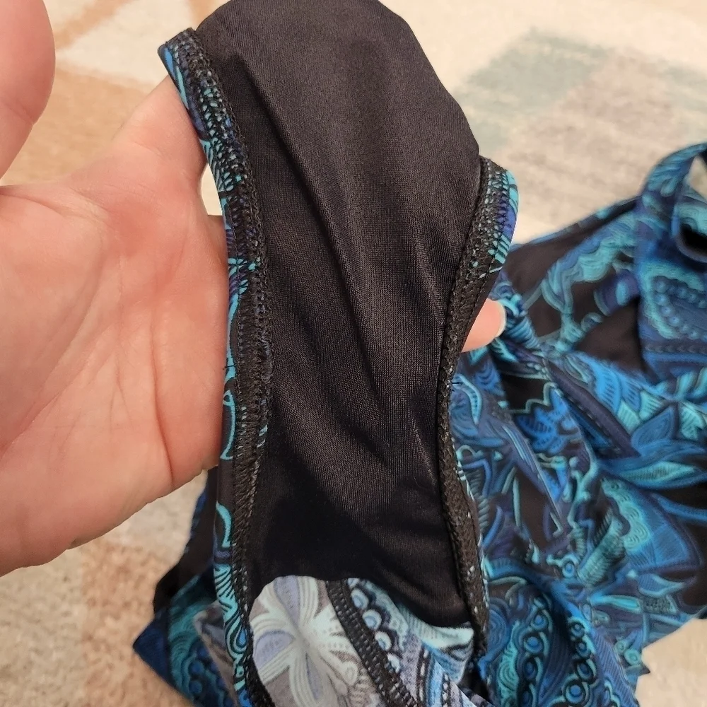 Lands End Womens Blue Paisley Slender Tummy Control One Piece Swim Suit 14 - Picture 9 of 9